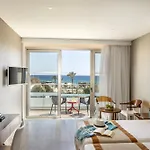 Hotel Faros 4*