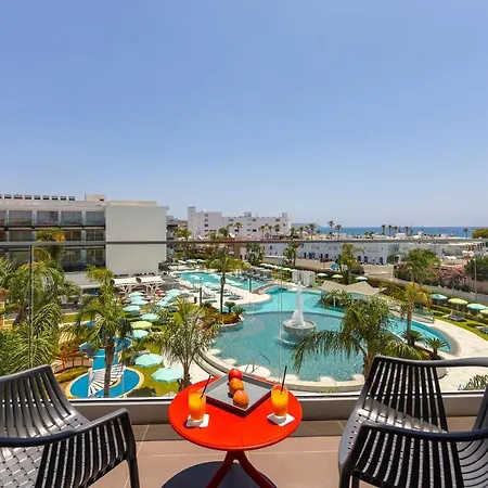 Faros Hotel 4*