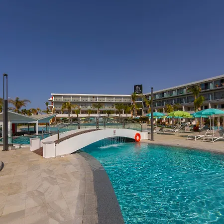 Faros Hotel 4*
