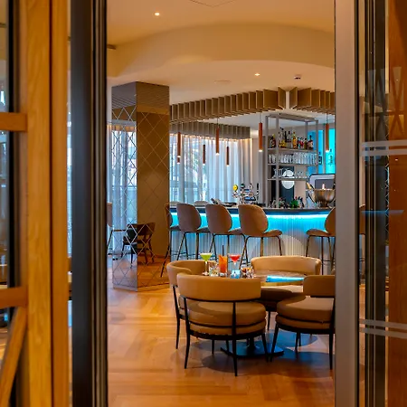 Faros Hotel