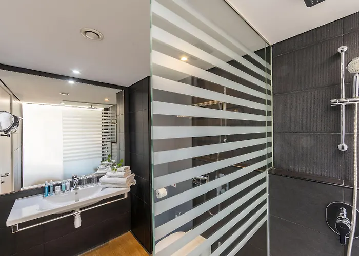 Faros 4* Ajía Nápa